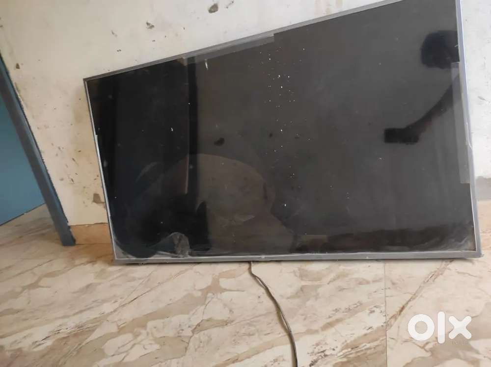 55 inch MI smart TV with broken screen