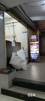 shope or commercial space at kadavantra junction