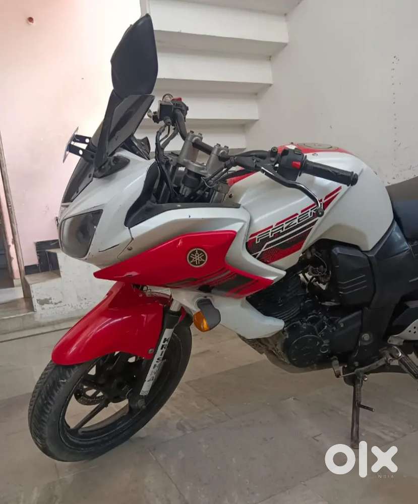 Yamaha fazer 2015 model