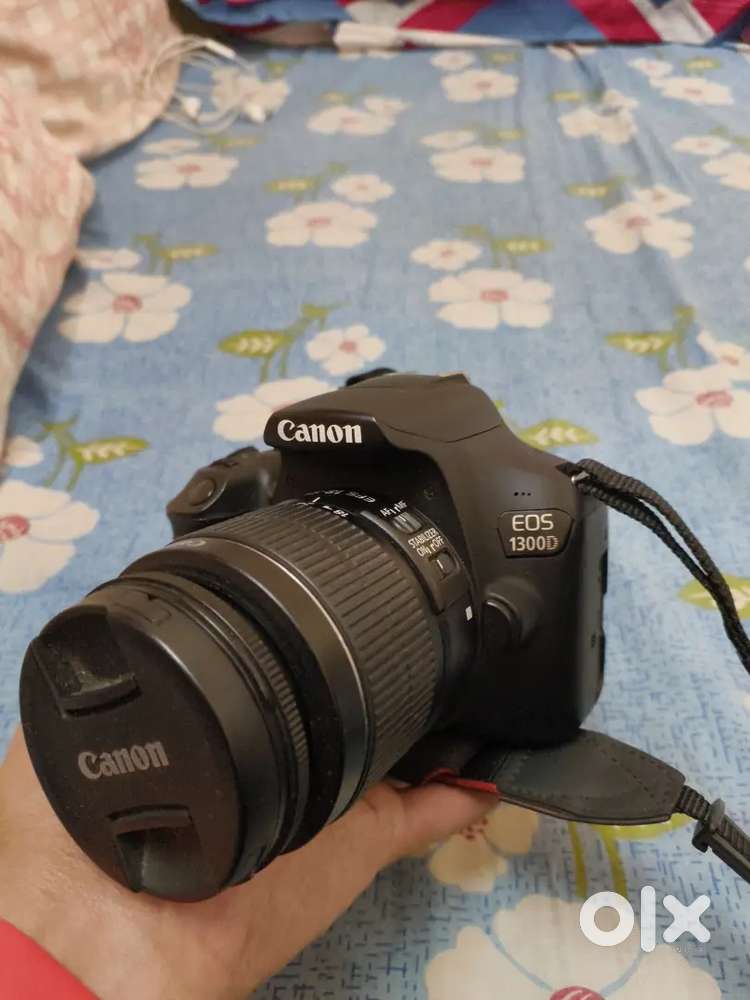 Canon EOS 1300D kit lens 18-55mm + zoom lens 55-250mm