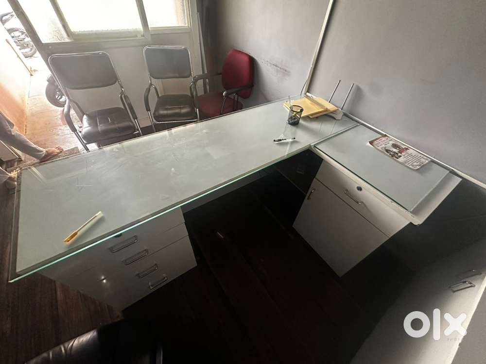 Office table for sale