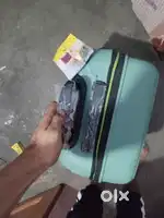 Selling the suitcase