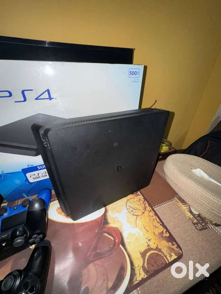 PS4 Slim 500GB + Extra Controller Great Condition Box+Accessories