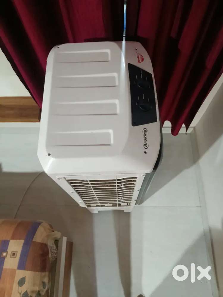 Urgent selling cooler white color
