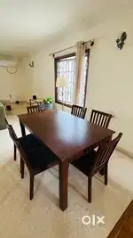 Dining Table With 6 chairs