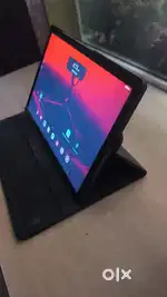 SAMSUNG 10.5 inch Tablet