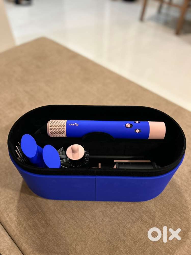 Dyson Air Wrap - Hair dryer, hair curler, hair straightener