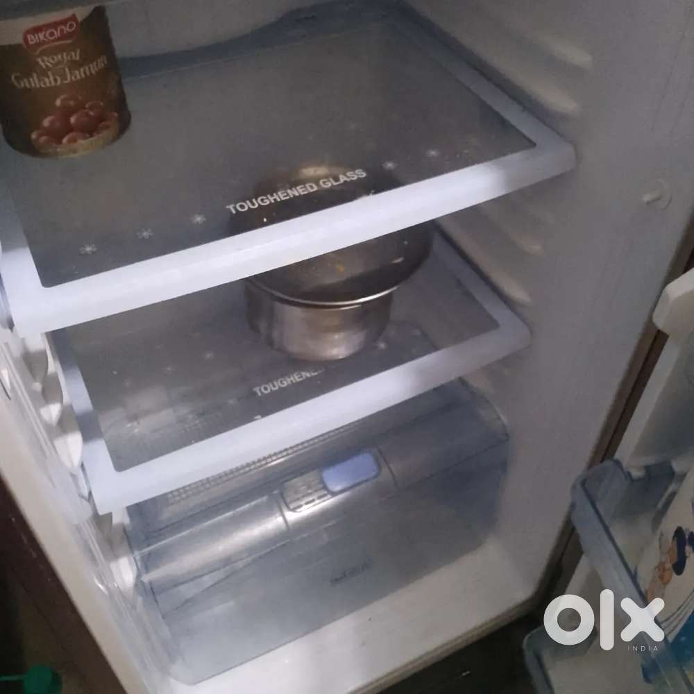 इलेक्ट्रॉनिक सामान