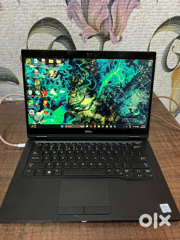 Dell i7 windows touchscreen laptop