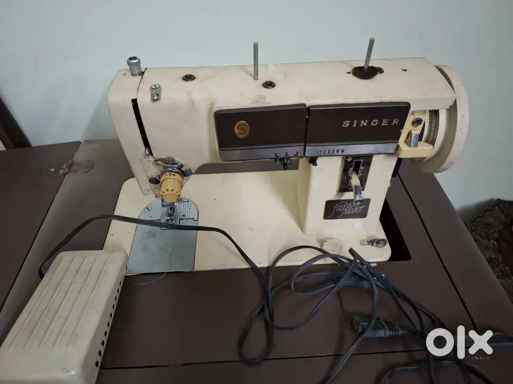 Electric Singer Sewing Machine