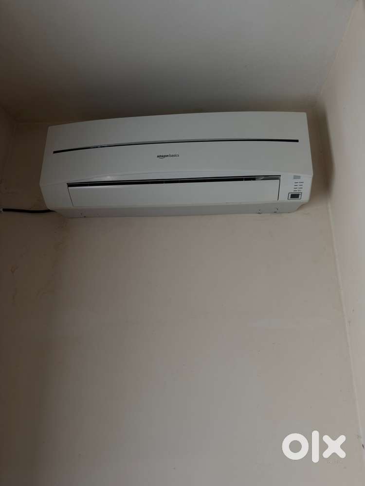 Amazon Basics - 1 ton smart Inveter AC in Sleek Condition