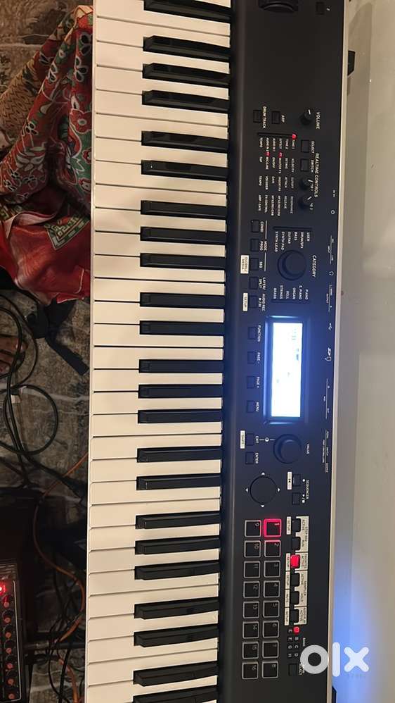 Korg Kross2 for sale with box piece