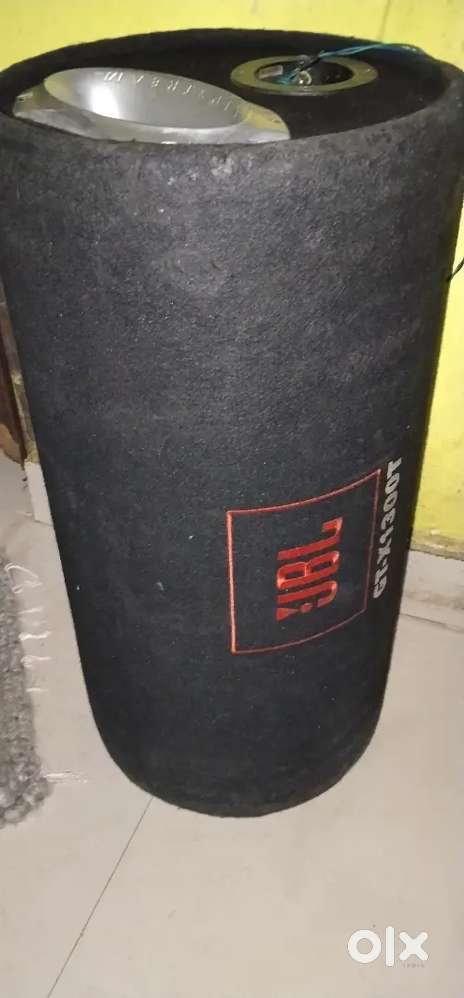 Bass tube jbl