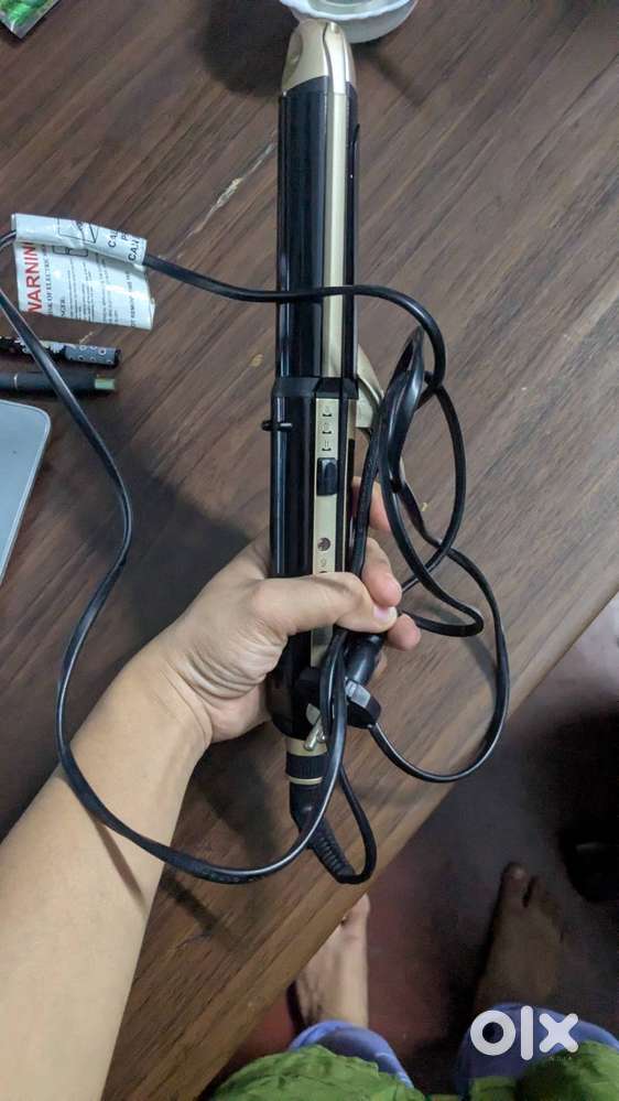 Hair straightener