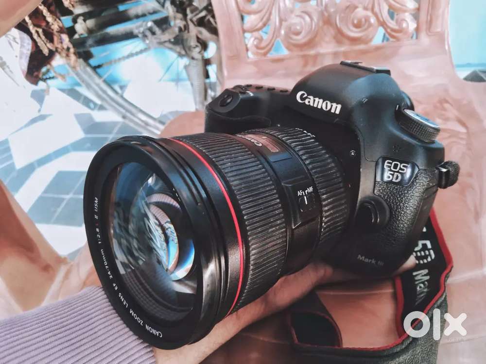 Canon 5D Mark III +24-70mm f/2.8 Lens  Full Kit  Excellent Condition