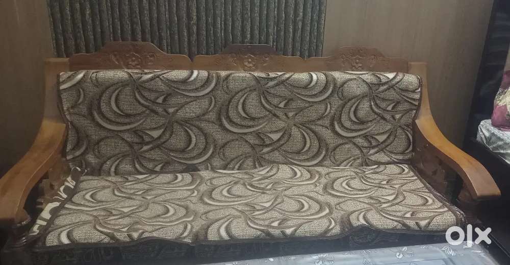 5 seater sangwan Sofa