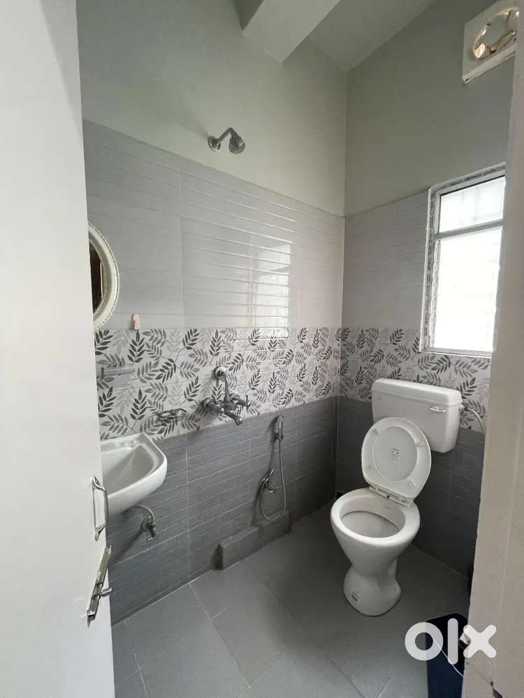 1bhk House is available at sixmile vip road