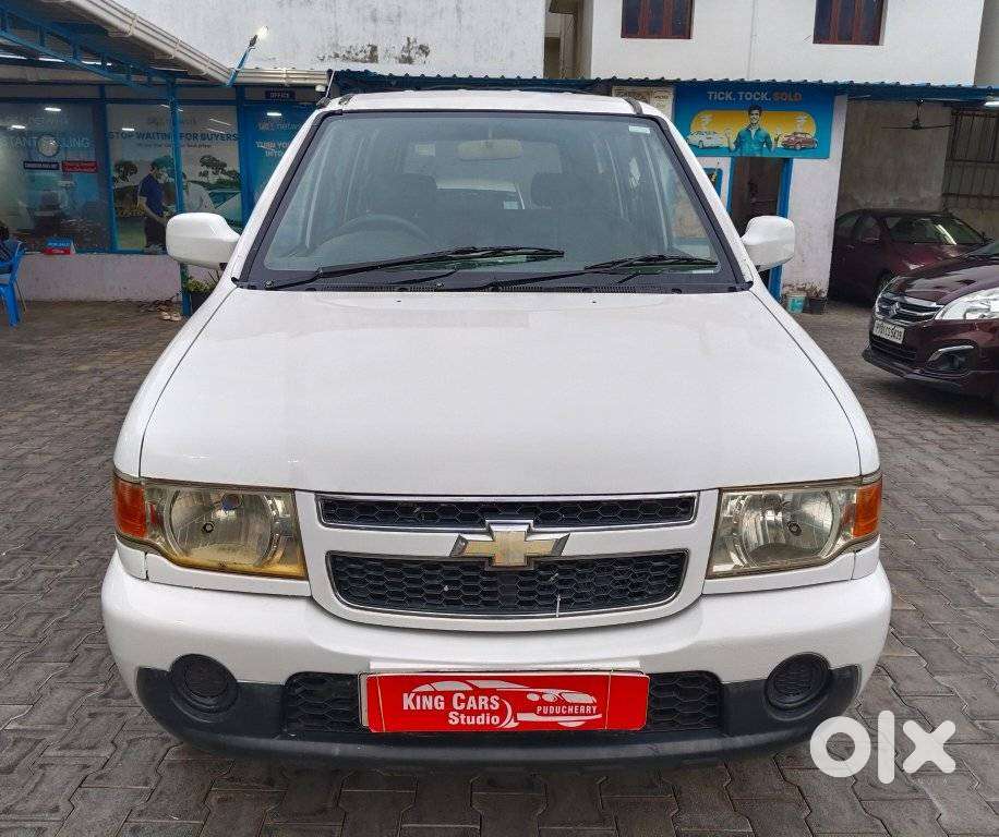 Chevrolet Tavera Neo, 2015, Diesel