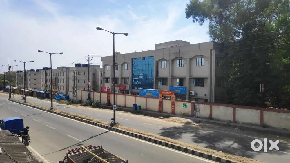 2 bedroom+1kitchen&bathroom on main road OPPO. NIFFT & POST OFFICE