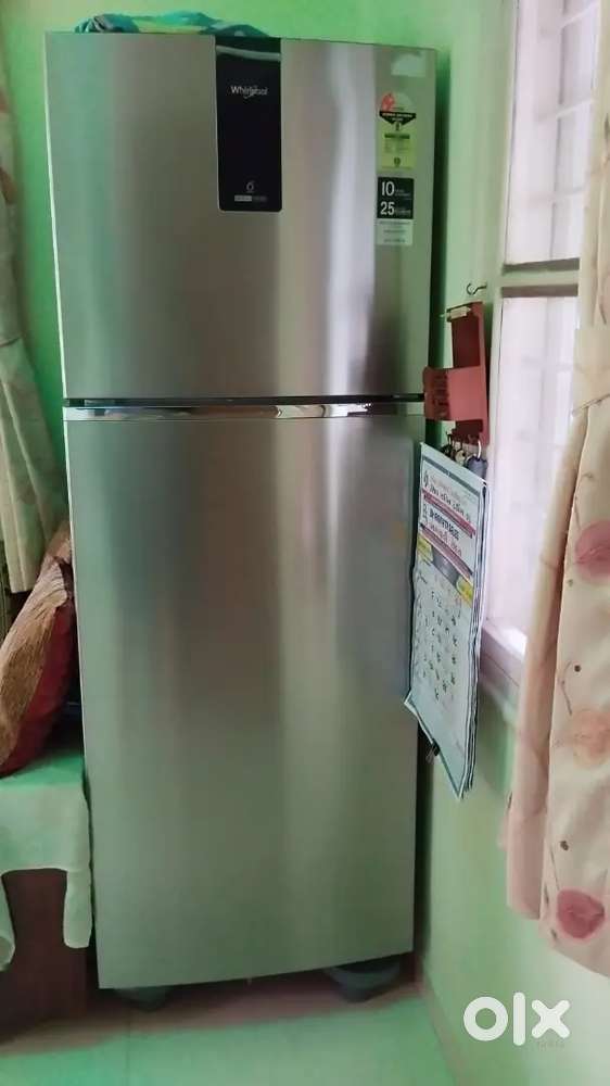 Whirlpool double door fridge
