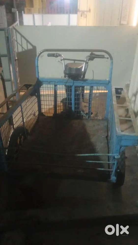 TRICYCLE ALTERED WITH TVS XL AVG CONDITION