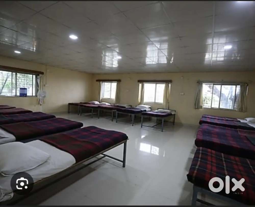 Staff room available for remt