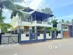 LUXURY BESIDE ON THE TOWN,5 bhk house for sale in changanassery
