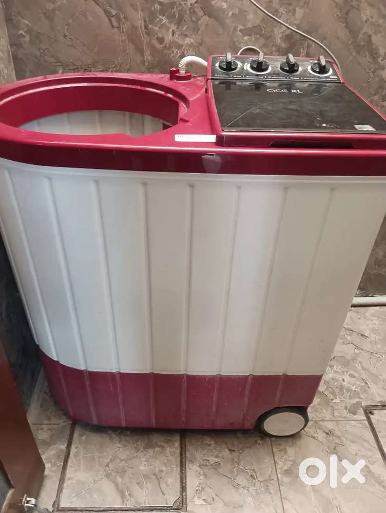 Whirlpool semi automatic 9.5kg washing machine