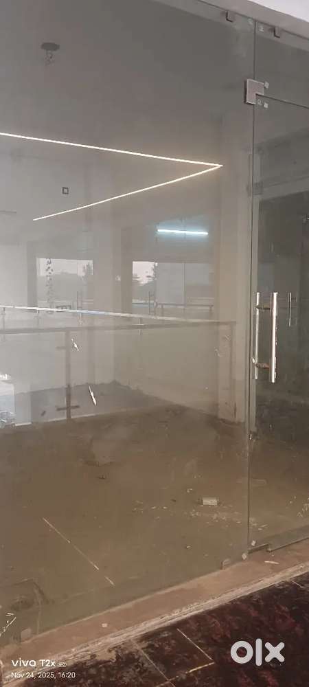 Upper ground shop ready to move on road