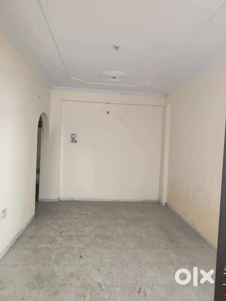 2 bhk flat for resale in nehru nagar