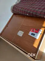 7*5 Double bed with box storage for sell in punawale