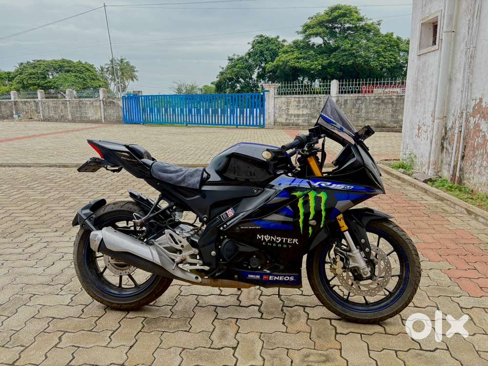 R15 v4m monster edition