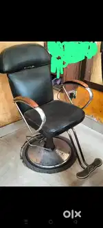 Beauty parlour salon chair
