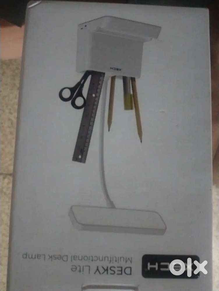 Xech desky lamp with touch sensor