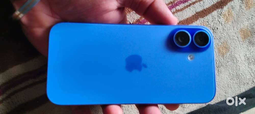 iPhone 16 blue 128gb