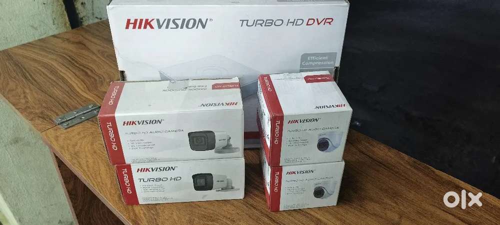 4 cameras 500 GB hard disc 4 channel DVR cable