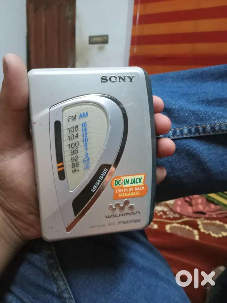 Sony walkman WM-FX199 FM/AM 25H PLAY BACK MEGABASS