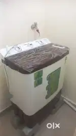 Semi automatic washing machine