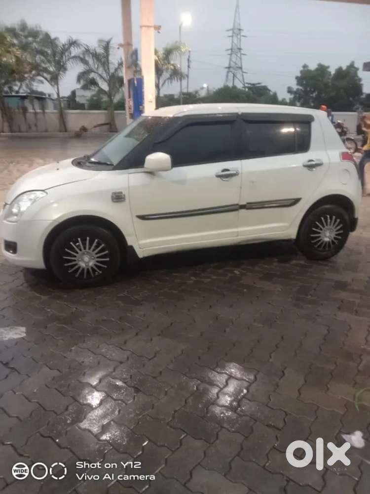 Maruti Suzuki Swift 2010