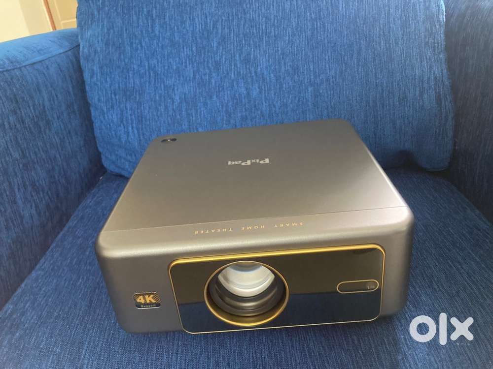 Pixpaq Ray gold projector