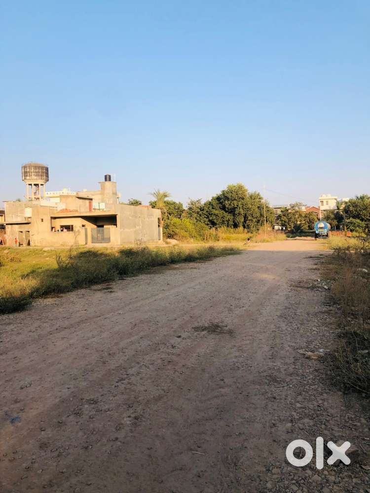 “Residential Plot For Sale In sector 115