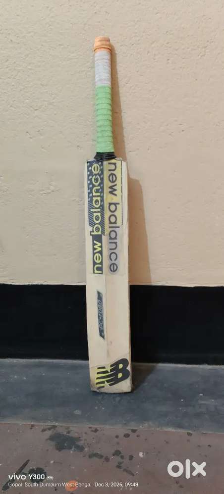 Cricket Bat for Sale – Light Weight & Powerful