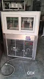 Bakery cooling display