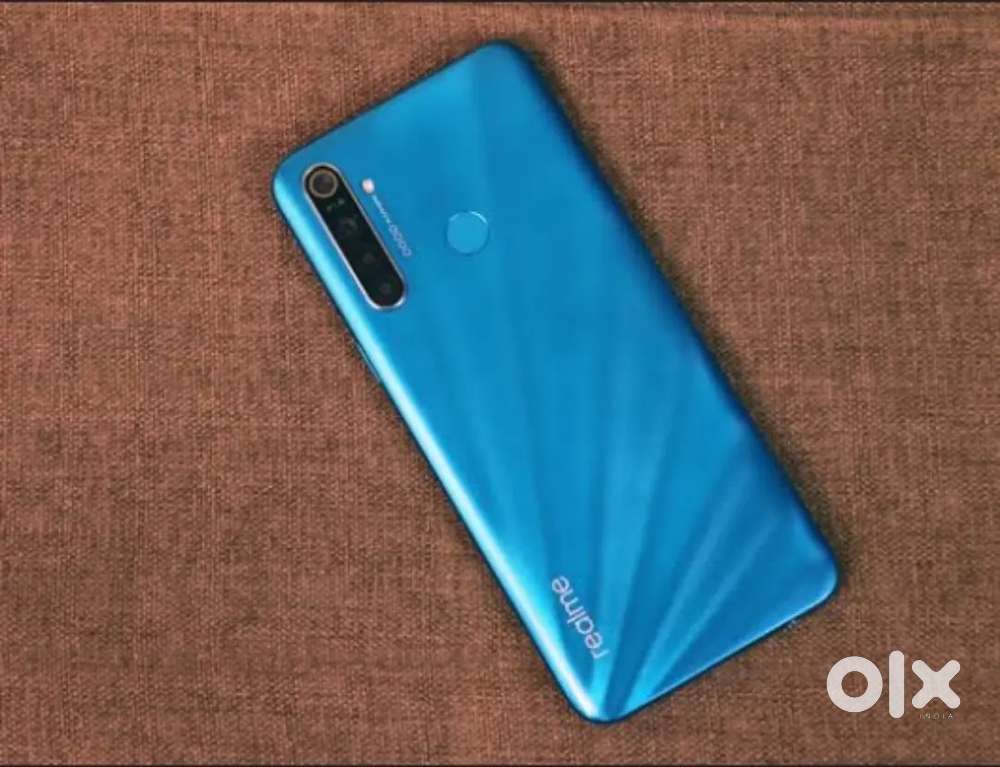 Realme 5s 4 gb ram 128 iatarnel