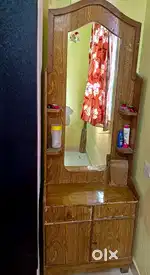 Dressing table