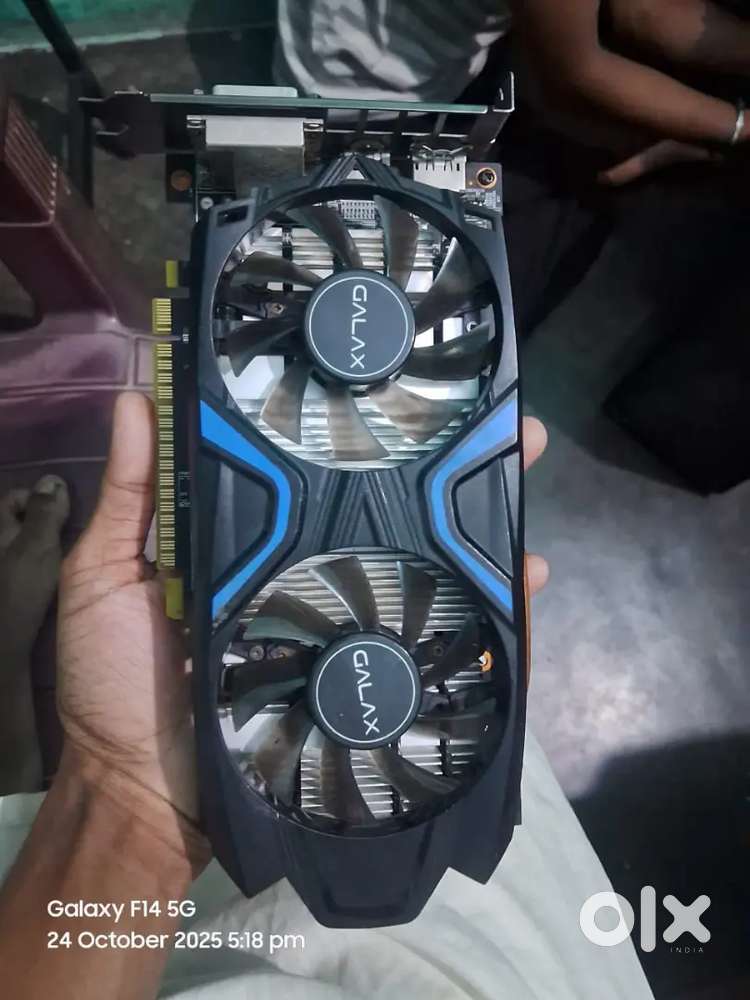 Graphic C Hai Sale Ke Liye (1)SAPPHIRE RX 550 4GB (2)Galax GTX 1050ti