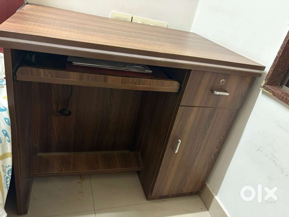 Study Table / office Table