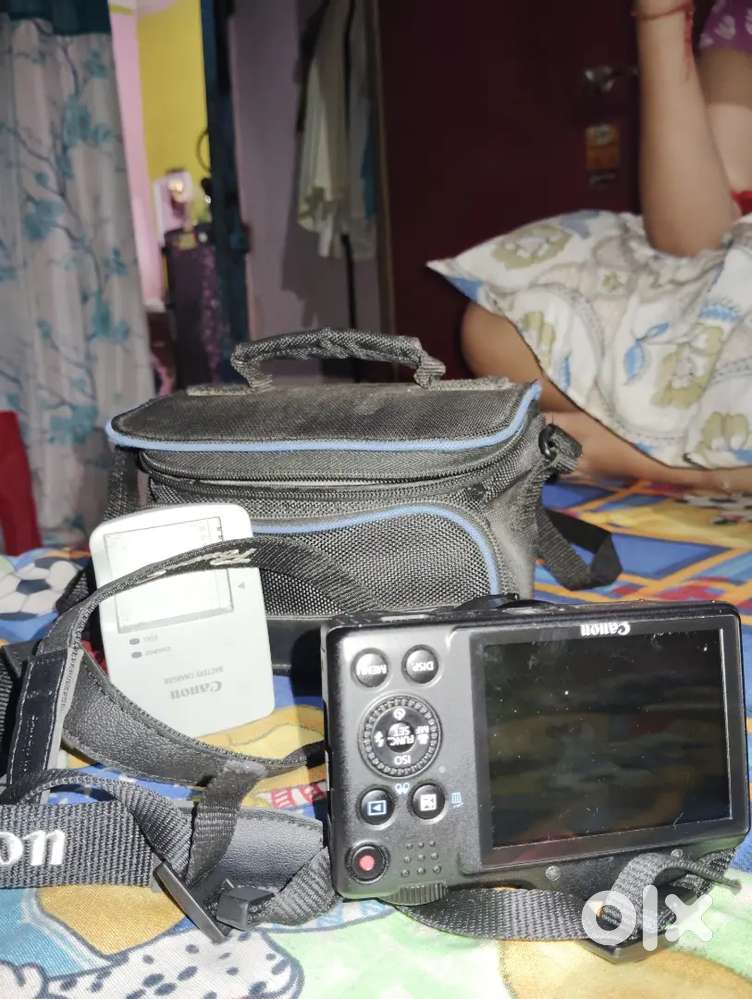 Cannon SX500 is 11000rs negotiable