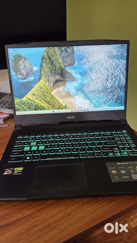MSI RTX4060 gaming/workstation laptop Ryzen7 32Gb