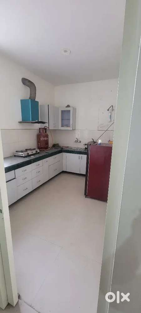 3bhk independent onwer free fully furnished flat on road for rent